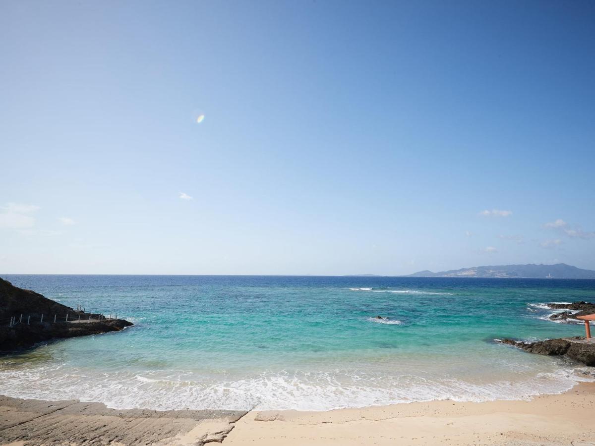 Hotel Miyuki Beach Onna Extérieur photo