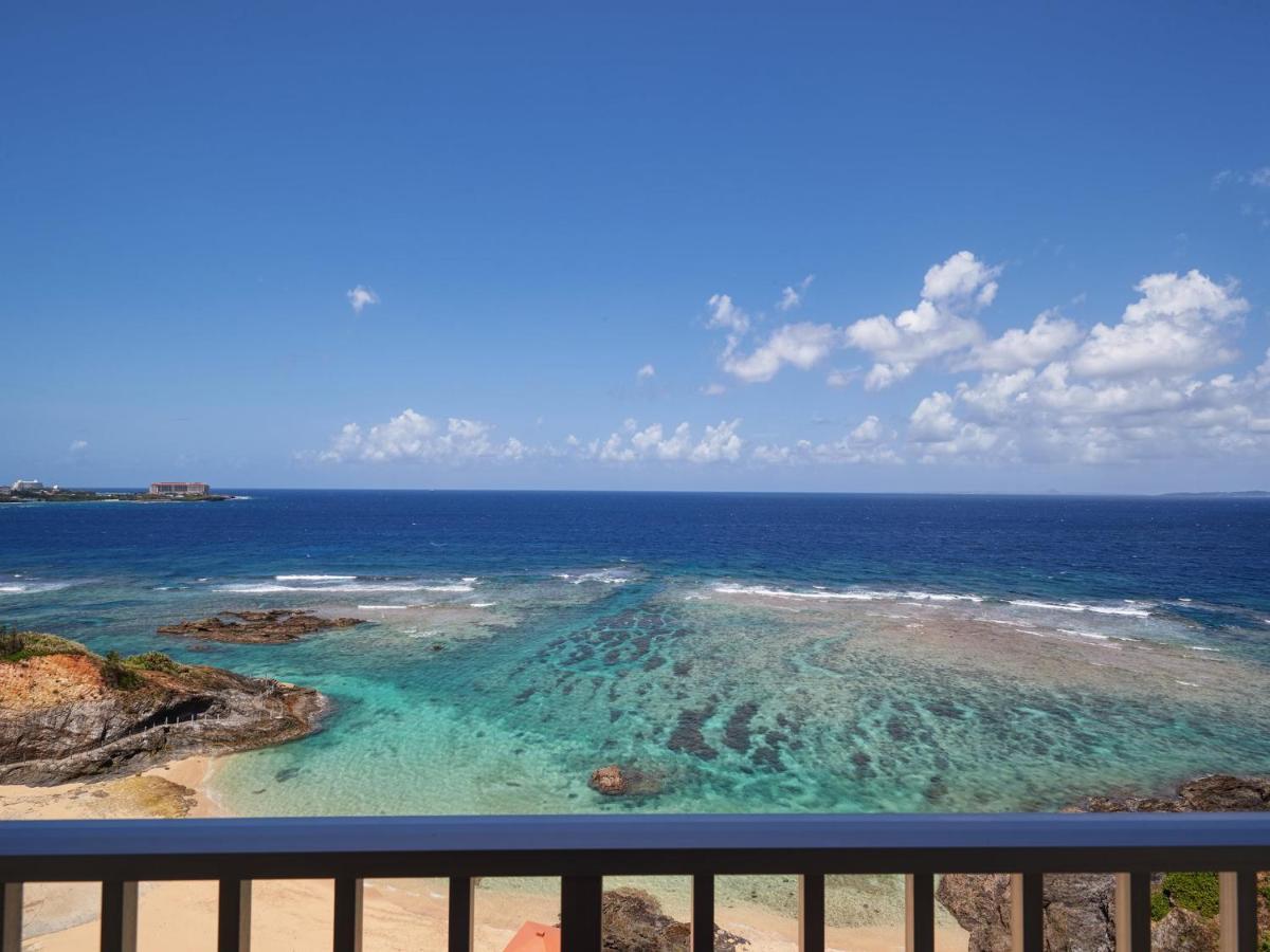 Hotel Miyuki Beach Onna Extérieur photo