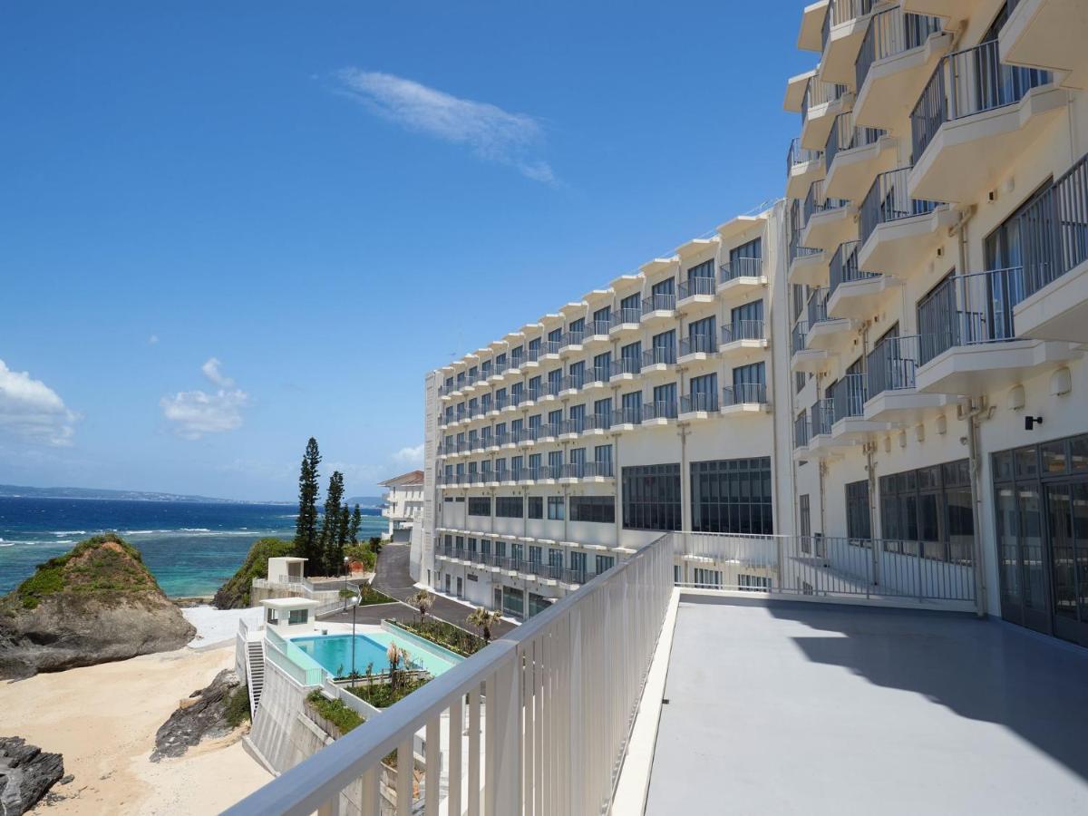 Hotel Miyuki Beach Onna Extérieur photo