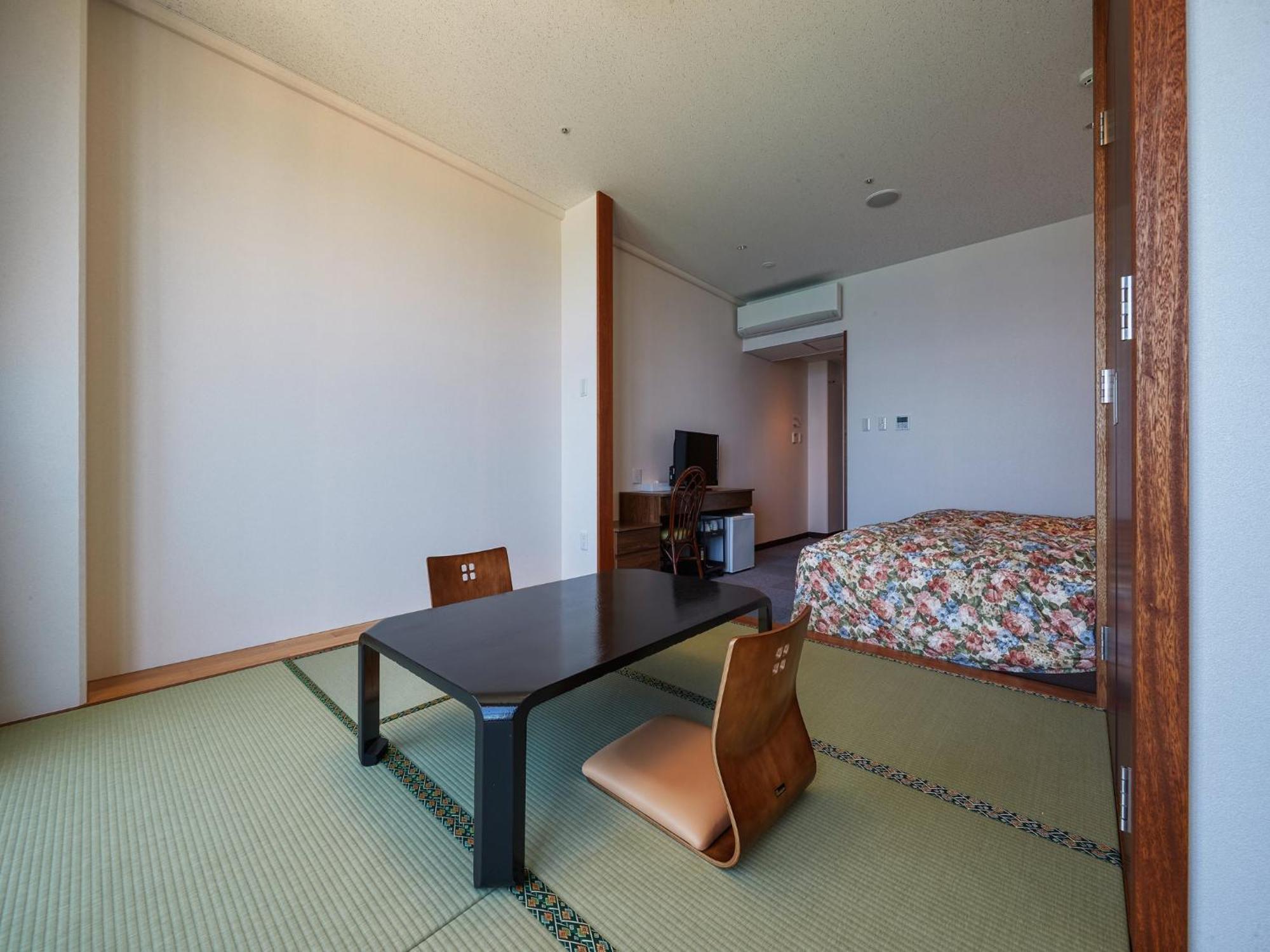 Hotel Miyuki Beach Onna Extérieur photo